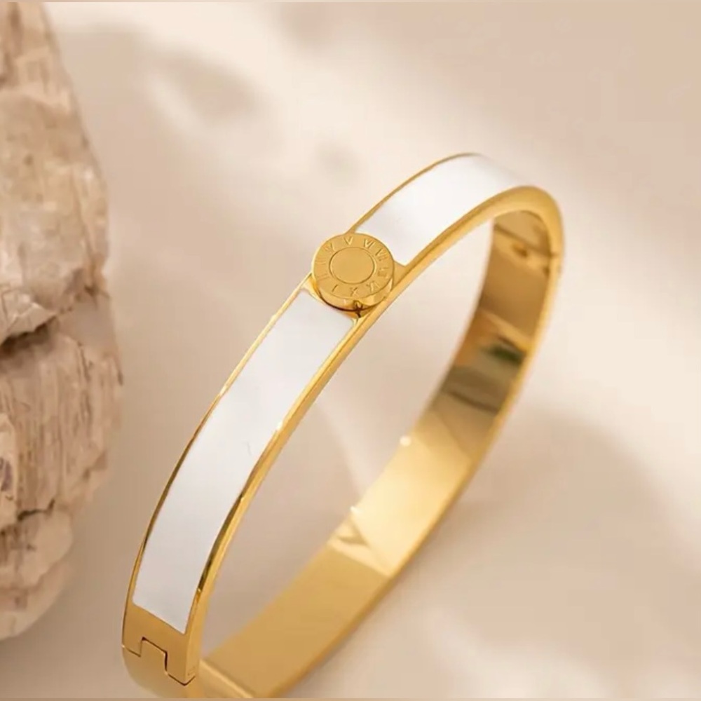 NEW ATLAS STYLE BRACELET